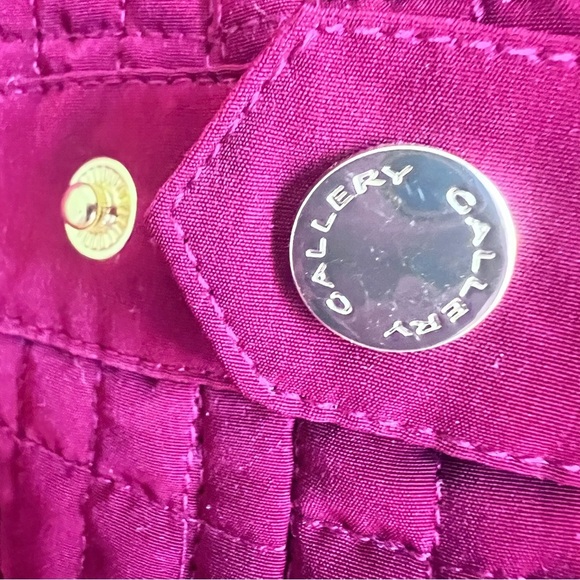 Gallery NWOT Quilted Burgundy Jacket with Gold Buttons embellishment Size S - Picture 5 of 11